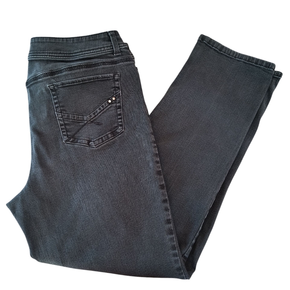 Chicos Black SO Slimming Straight Leg Jeans Size 3(US 16)
